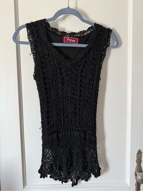 Vintage Black Crochet Knit Sleeveless Tank Top Shirt Women’s Medium